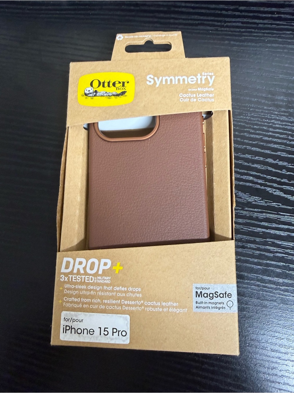 OtterBox Symmetry Series Cactus Leather Case with MagSafe for iPhone 15 Pro